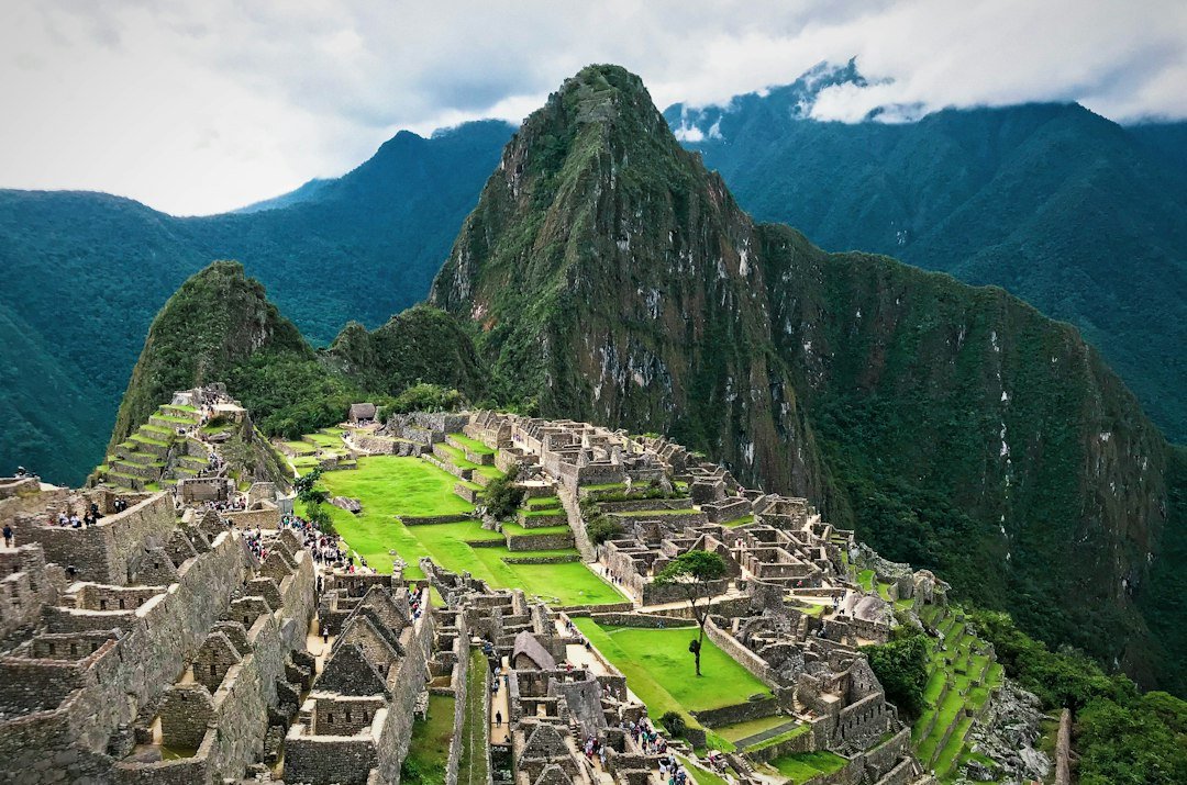 Travel + Remote Work Briefing — October 22, 2026